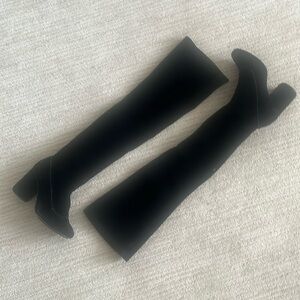 Topshop Private boots in black velvet, size 37